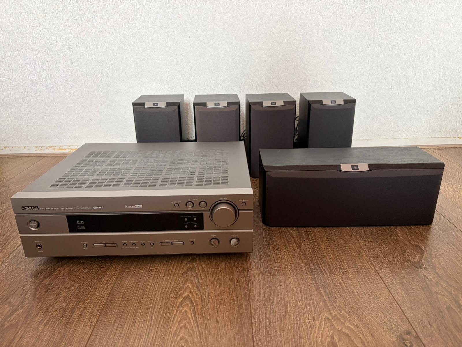 Yamaha RX-V430RDS Receiver met JBL 5.1 Luidsprekersysteem, Audio, Tv en Foto, Home Cinema-sets, Ophalen, Gebruikt, 70 watt of meer