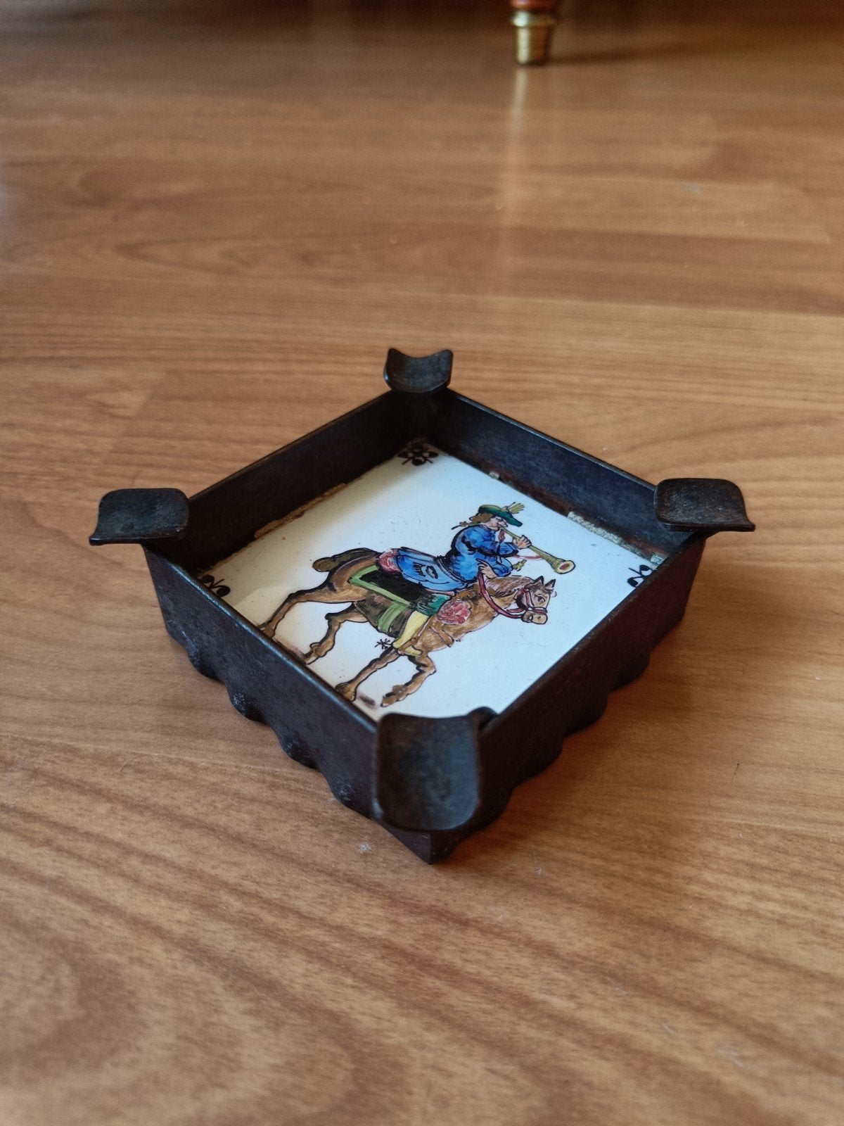 Vintage asbak met ruiter op paard, Ophalen of Verzenden