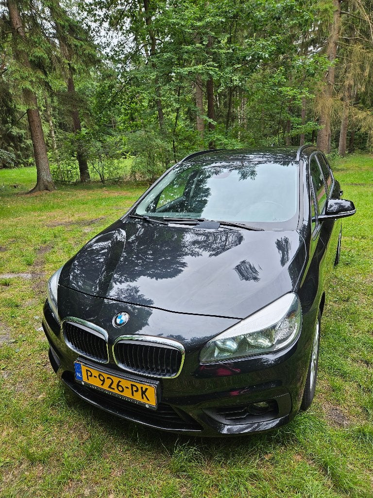 BMW 2-Serie Active Tourer 218i 136pk 2014 Zwart, Voorwielaandrijving, Dealer onderhouden, 1295 kg, Zwart