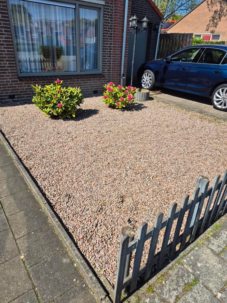 Rood grind. Gratis 32 m2, Tuin en Terras, Grind, Keien en Split, Ophalen, Gebruikt