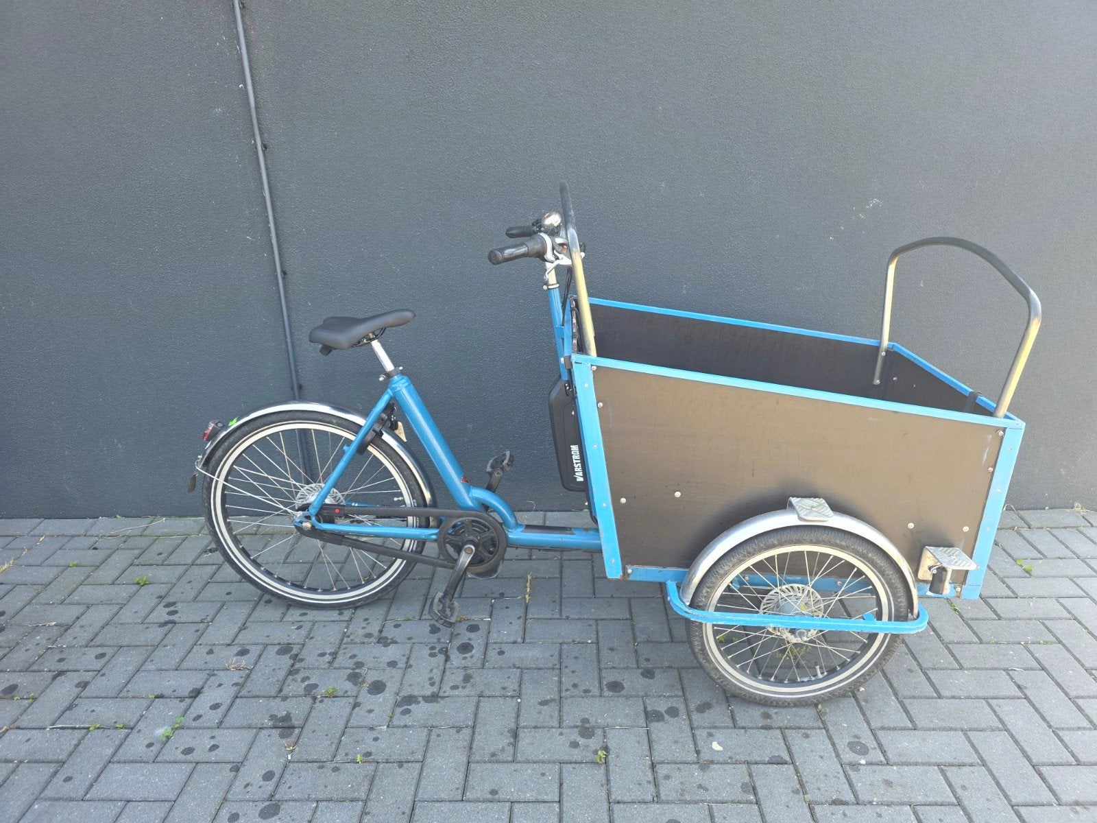 Bakfiets. nl Driewieler  Bafang motor en nieuwe accu, Ophalen of Verzenden, Zo goed als nieuw, 4 kinderen of meer, Elektrisch