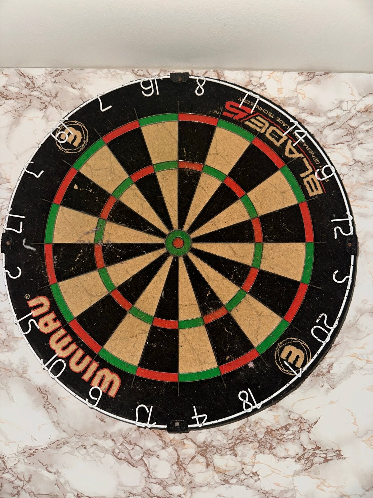Dartbord met standaard en mat, Ophalen, Gebruikt, Dartbord