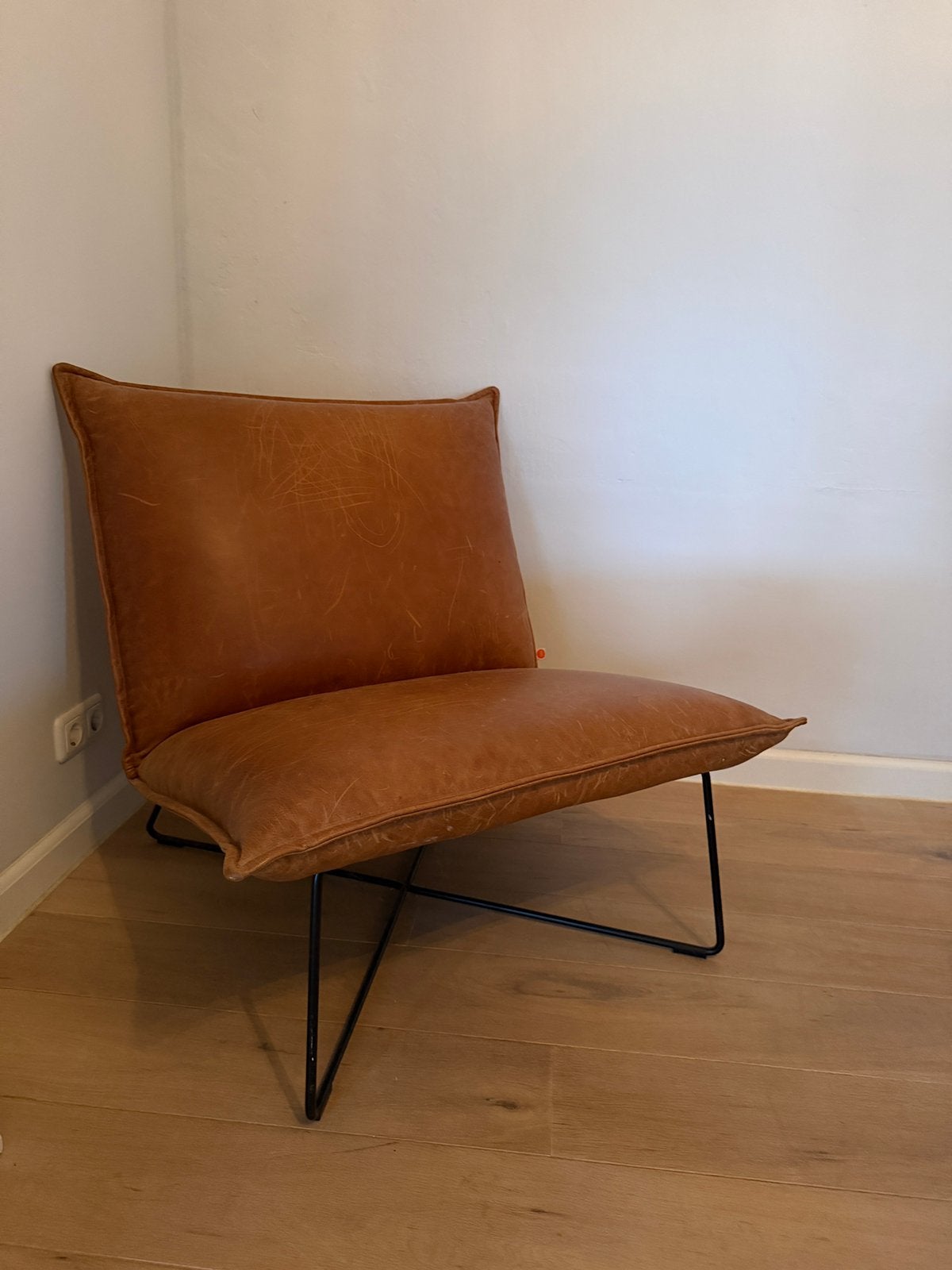 Cognac leren fauteuil – industrieel, Ophalen, Gebruikt, Bruin, Leer