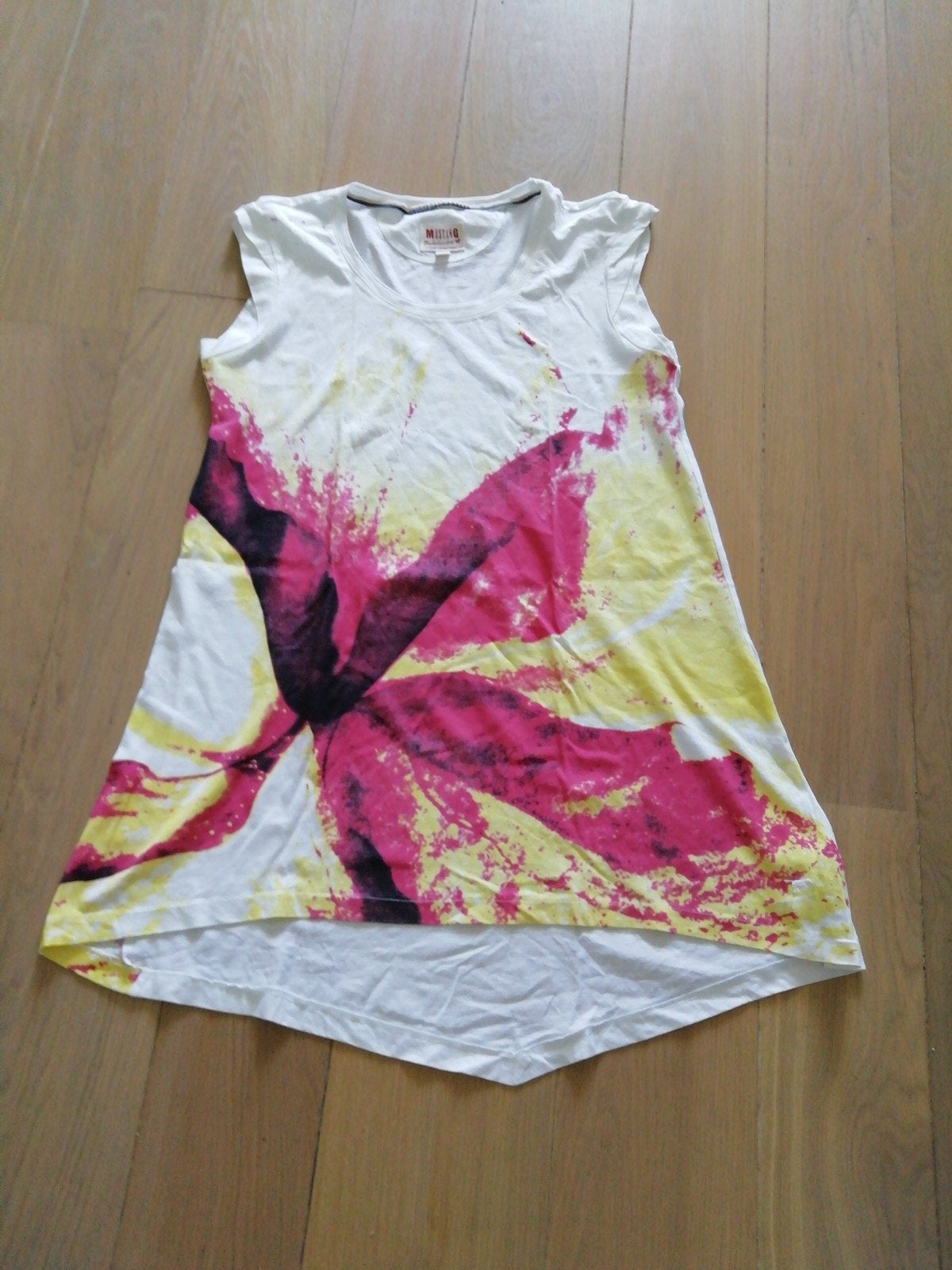 Nieuwe Mustang top, maat M