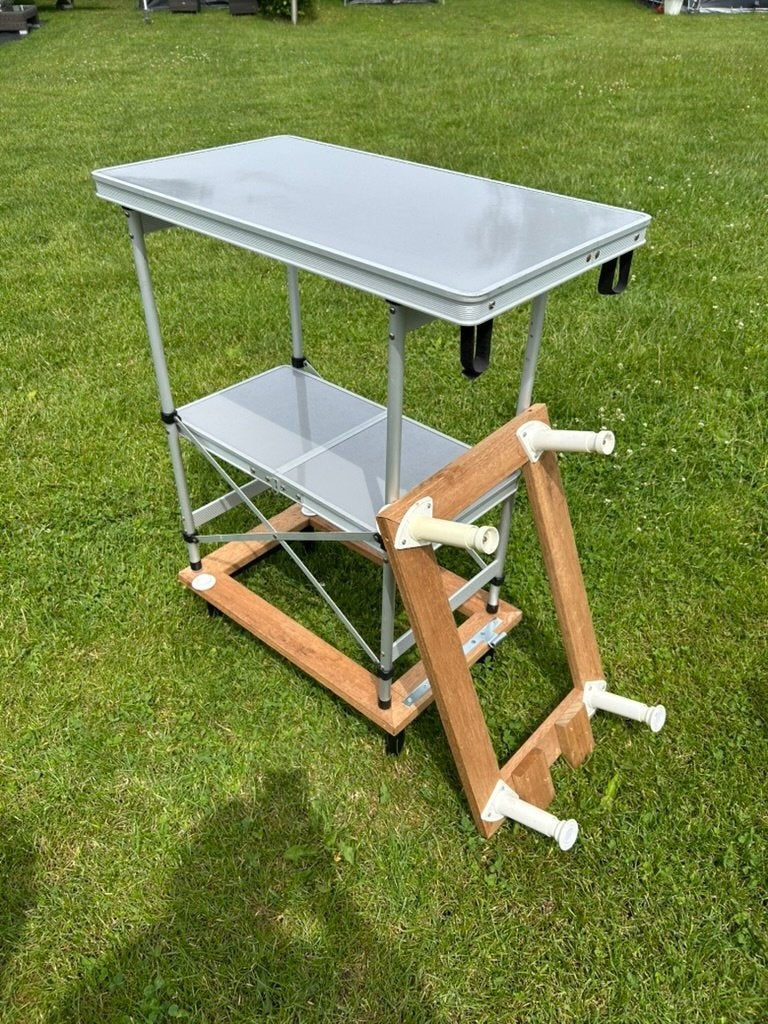 keuken tafeltje, Ophalen, Zo goed als nieuw