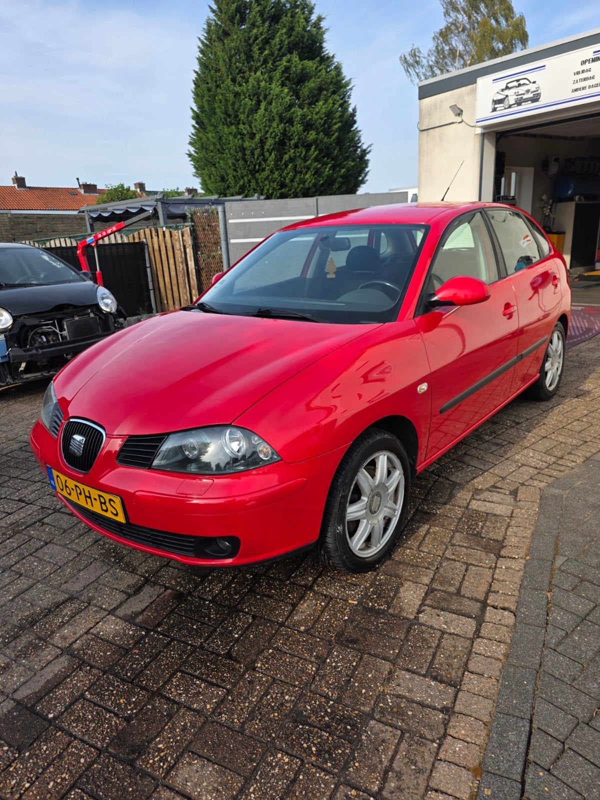 Seat Ibiza 2.0 85KW 5DRS 2004 Rood, Auto's, Seat, 4 cilinders, 1984 cc, Origineel Nederlands, Bedrijf