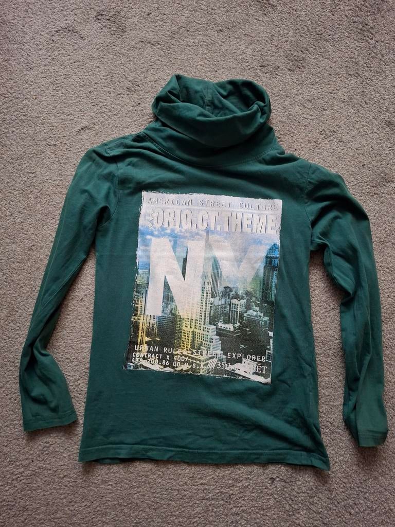 Groen T-shirt met lange mouwen maat 140/146, Kinderen en Baby's, Kinderkleding | Maat 146, Zo goed als nieuw, Shirt of Longsleeve