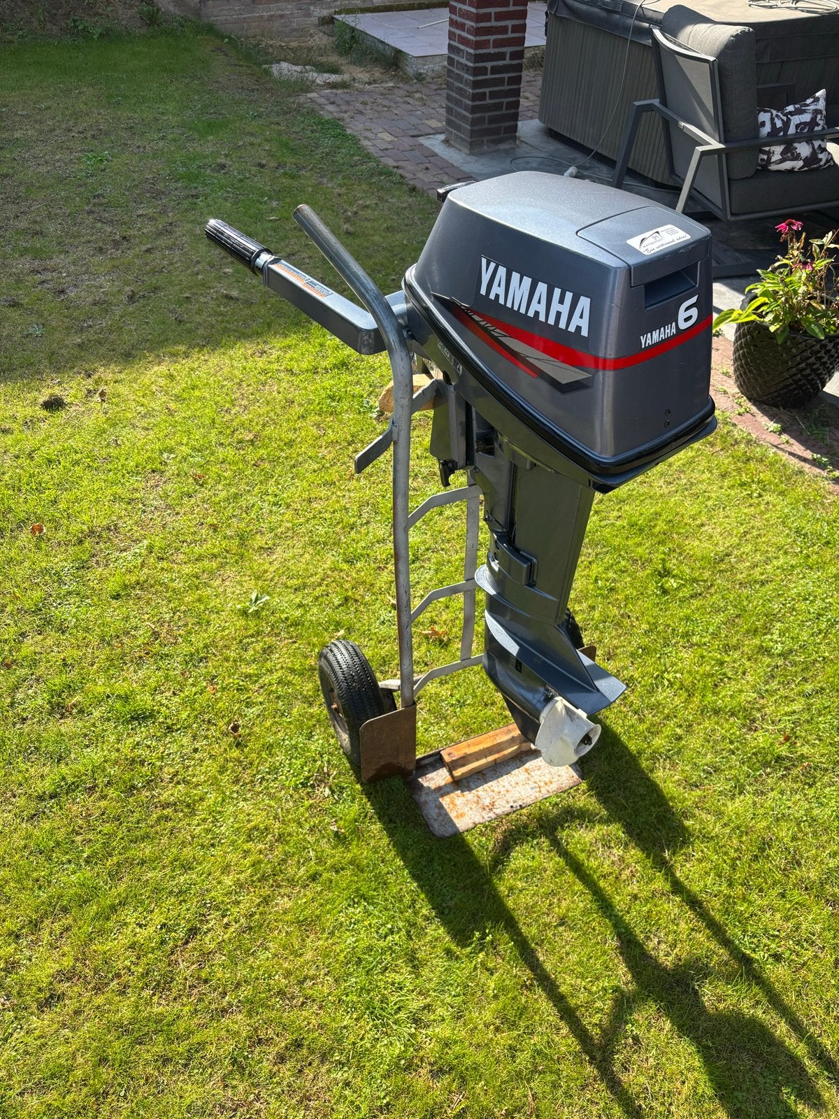 Yamaha 6 pk buitenboordmotor met 12 liter brandstoftank