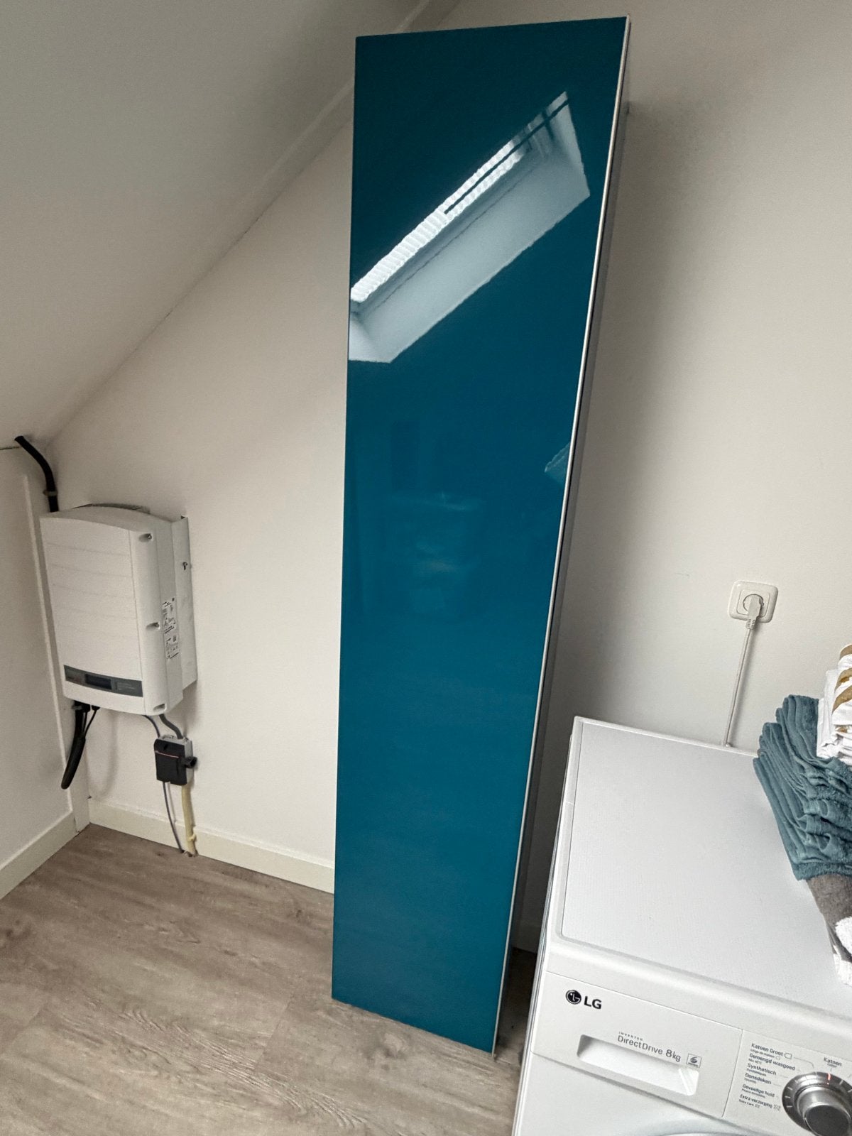 IKEA GODMORGON Hoge Kast Turquoise met Glazen Planken, Huis en Inrichting, Ophalen, Gebruikt
