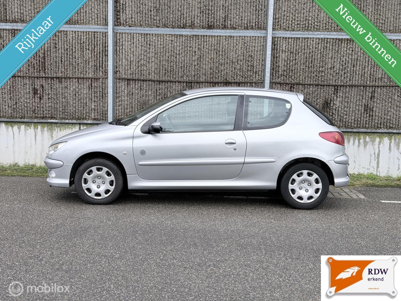 Peugeot 206 1.4 Génération NAP/AIRCO/2E EIGENAAR/NWE APK/C, Voorwielaandrijving, 31 €/maand, 4 cilinders, Origineel Nederlands