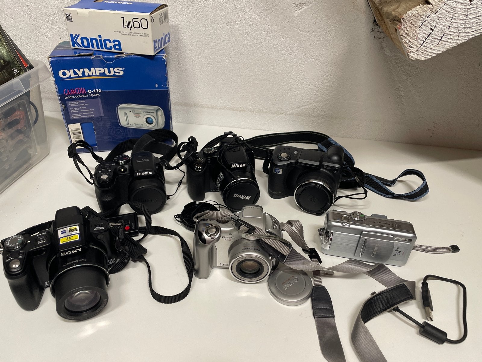 8x Digitale camera's - defecten of kuren, Ophalen of Verzenden, Niet werkend, Compactcamera, Sony