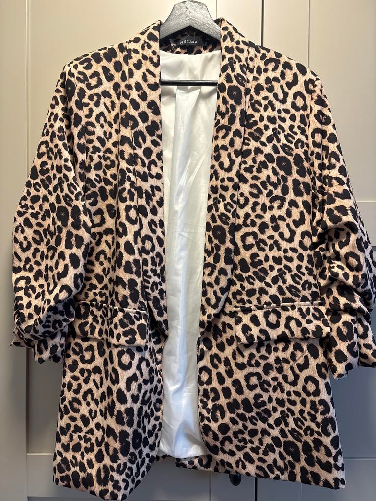 Stijlvol Panterprint Jasje van PESCARA - Maat M, Kleding | Dames, Jasjes, Kostuums en Pakken, Maat 38/40 (M), Overige kleuren