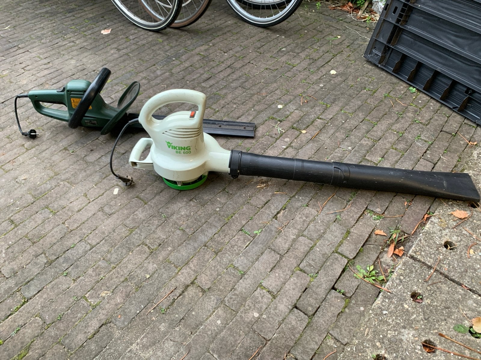 Bladblazer Viking BE 500 en Black & Decker heggenschaar, Ophalen, Gebruikt, Elektrisch