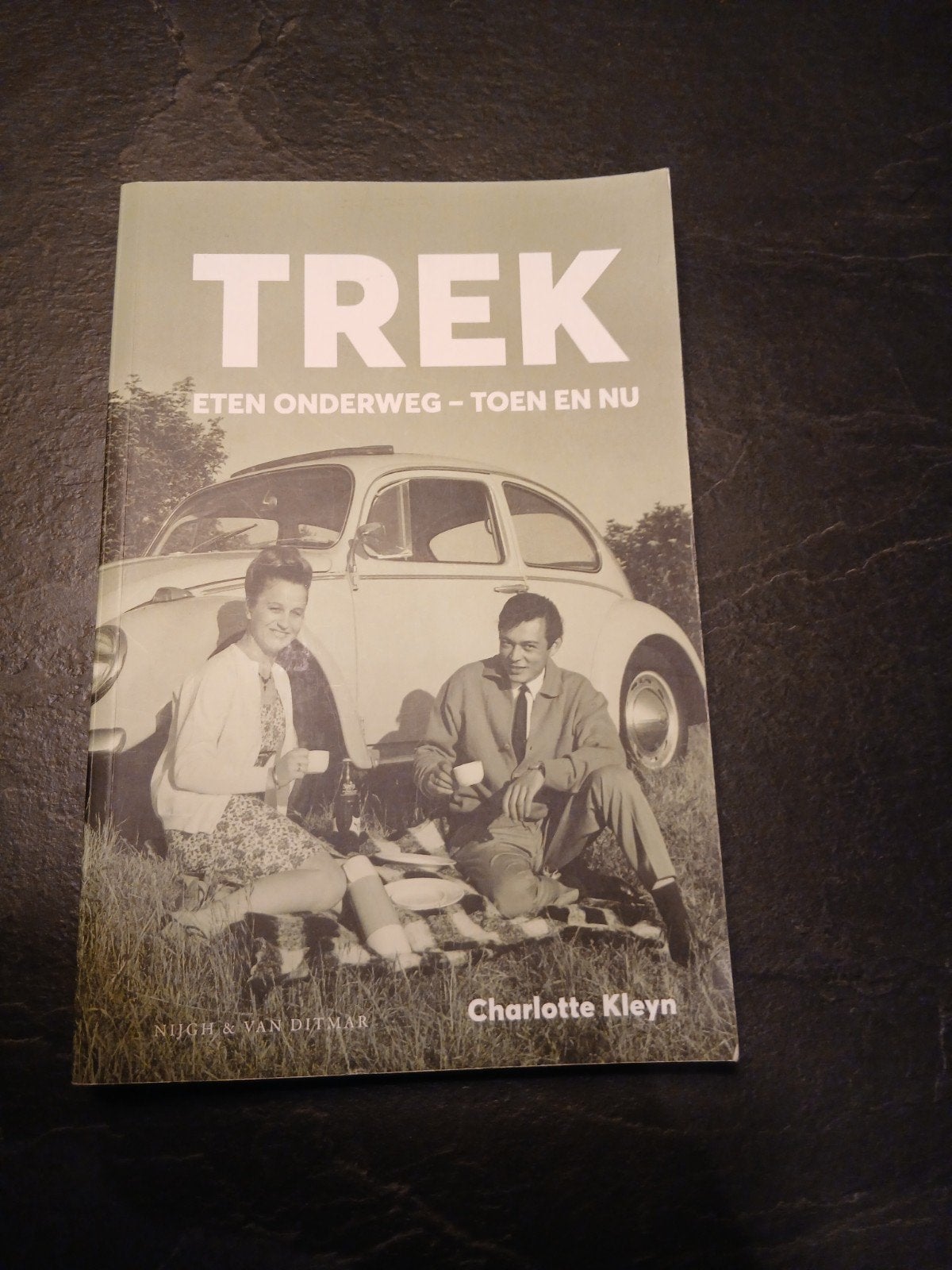 TREK: Eten Onderweg - Toen en Nu door Charlotte Kleyn, Ophalen of Verzenden, Zo goed als nieuw, Charlotte Kleyn, Overige typen