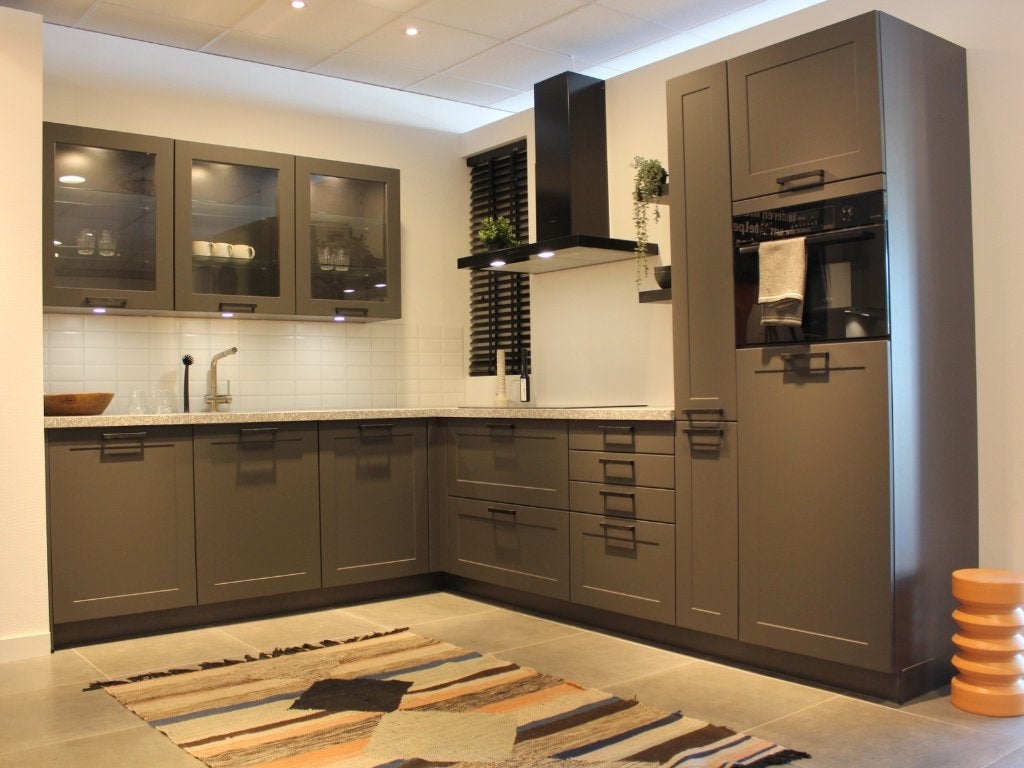 AF3 – Häcker Concept130 Roma hoekkeuken in grafiet ultramat, Ophalen, Info@)haecker-kuechen.de, Zwart, Nieuw