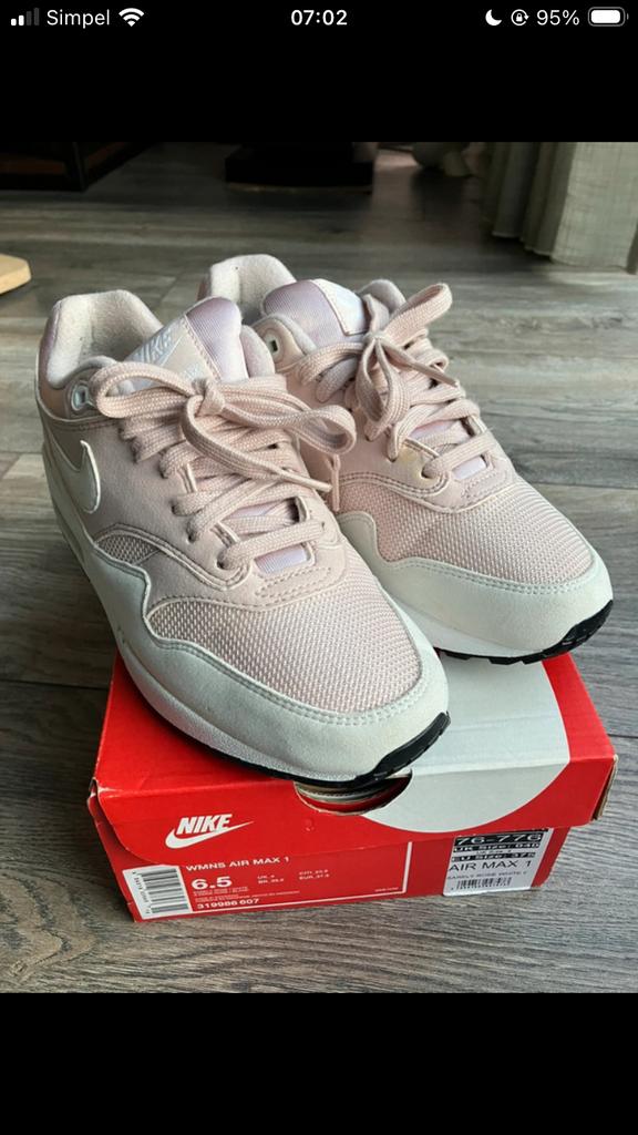 Nike Air Max 1 WMNS Barely Rose US 6.5 EU 37,5, Kleding | Dames, Schoenen, Ophalen of Verzenden, Sneakers of Gympen, Roze, Gedragen