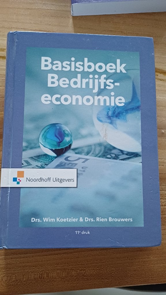 Basisboek Bedrijfseconomie - Koetzier en Brouwers, Wim Koetzier; Rien Brouwers, Zo goed als nieuw, Beta, HBO