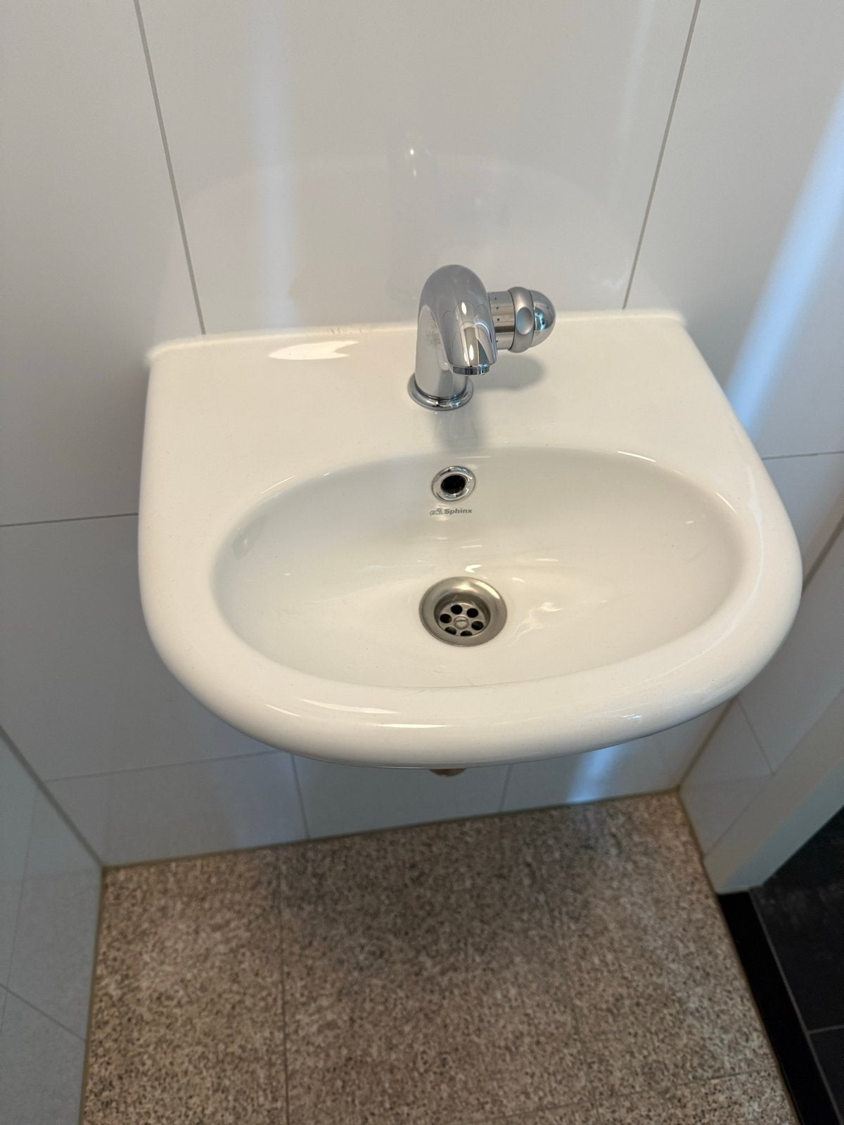 Sphinx wastafel met Grohe kraan, Ophalen of Verzenden, Zo goed als nieuw, Chroom, Wastafel