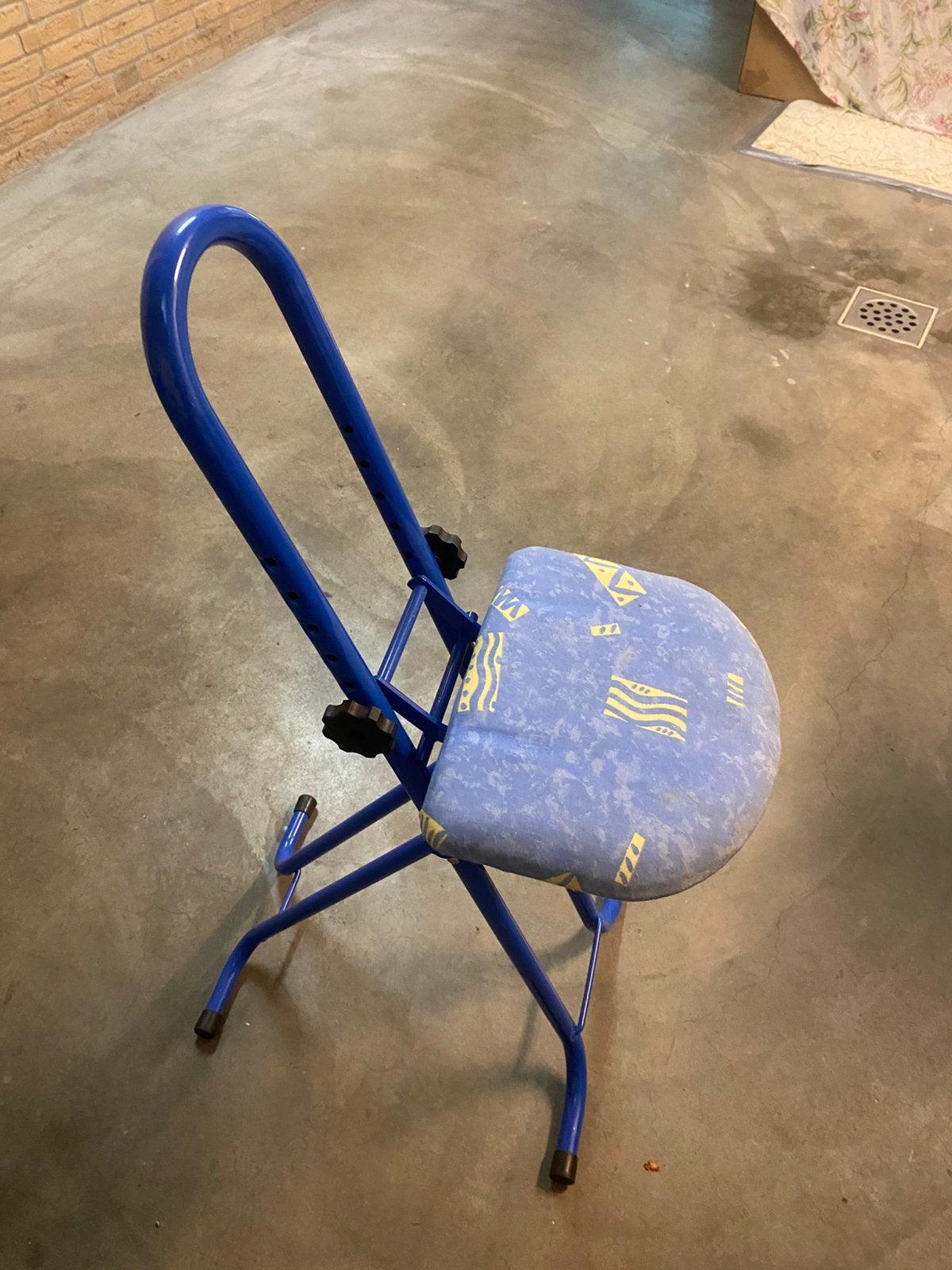 Strijk krukje, Ophalen, Gebruikt, Staal