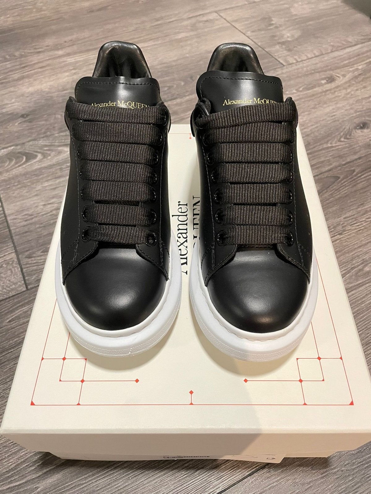 Alexander McQueen Larry Sneakers Zwart, Kleding | Dames, Ophalen of Verzenden, Nieuw, Zwart, Sneakers of Gympen