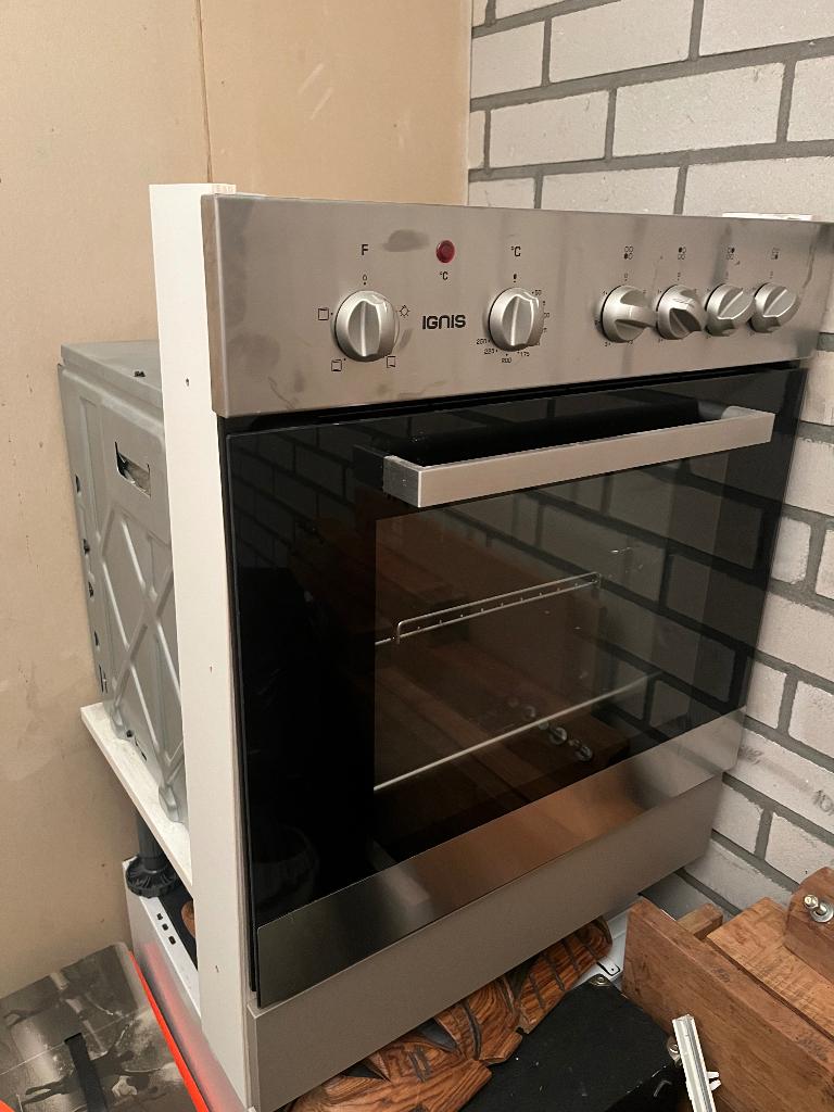 Ignis AKS 2000/IX elektrische oven., Oven, Zo goed als nieuw, Inbouw, 45 tot 60 cm