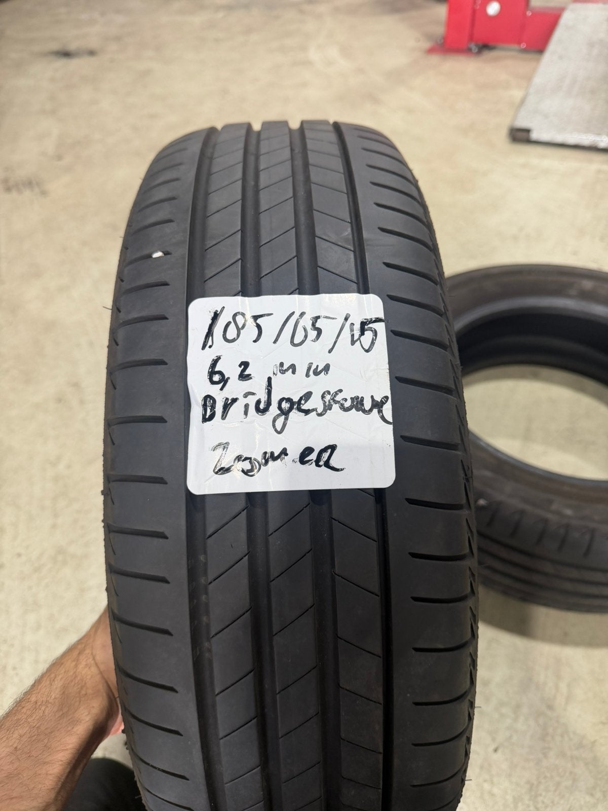 Bridgestone 185/65/15 6,2 MM 2x Zomer, Ophalen