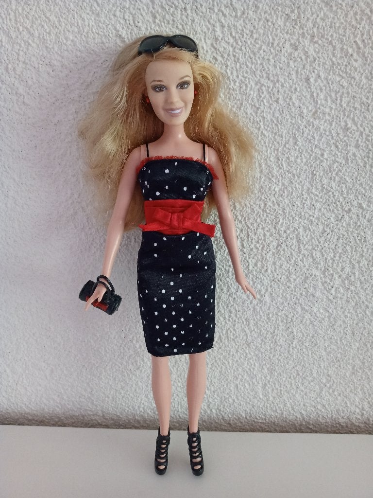 Barbie Hilary Duff Red Carpet Glam K2896, Ophalen of Verzenden, Gebruikt, Pop