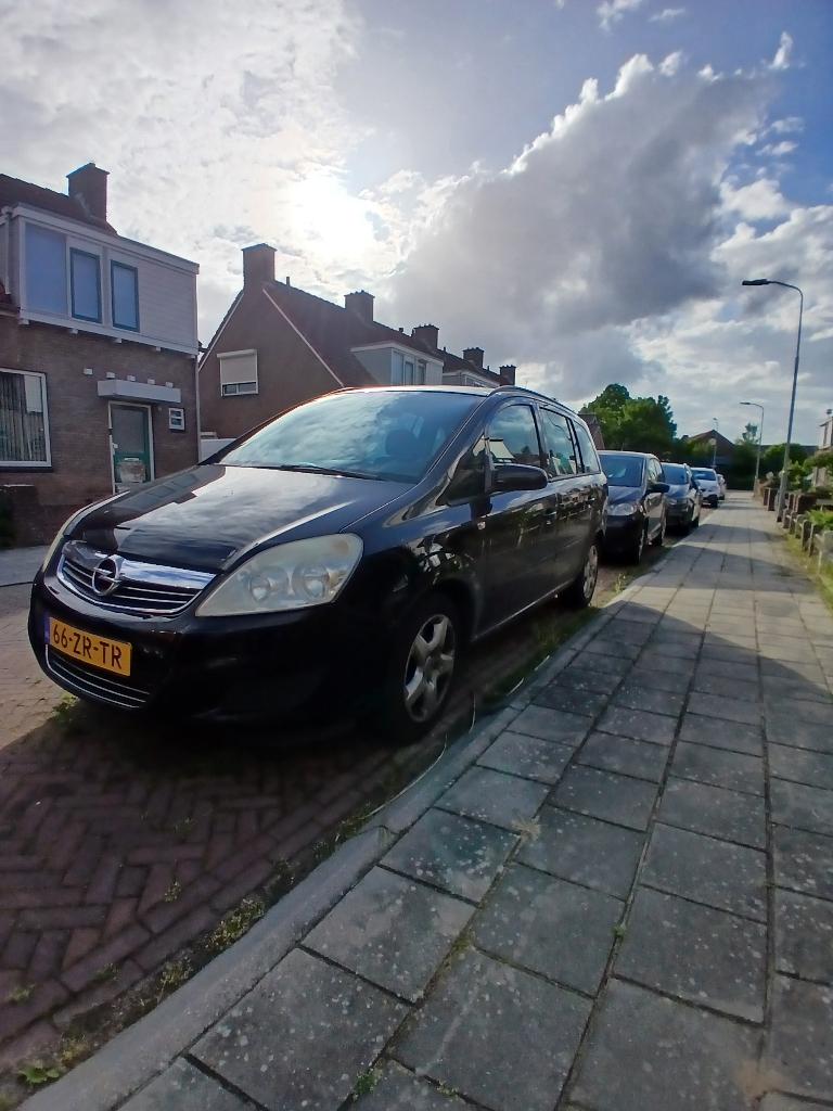 Opel Zafira 1.6 16V 85KW 2008 Zwart, Voorwielaandrijving, 4 cilinders, 7 stoelen, Zwart