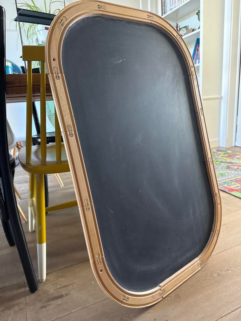 Schoolbord, krijtbord met rails als lijst, Ophalen, Gebruikt, Krijtbord