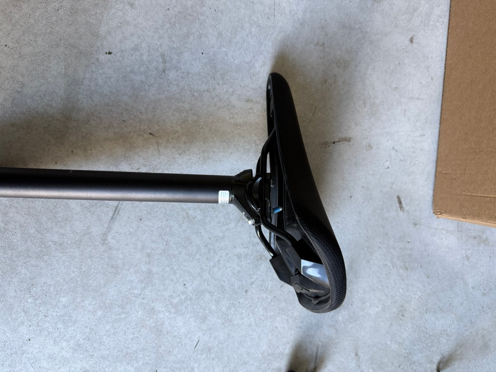 Veloretti Ace one zadel nieuw, Fietsen en Brommers, Ophalen of Verzenden, Nieuw, Elektrische fiets, Zadel