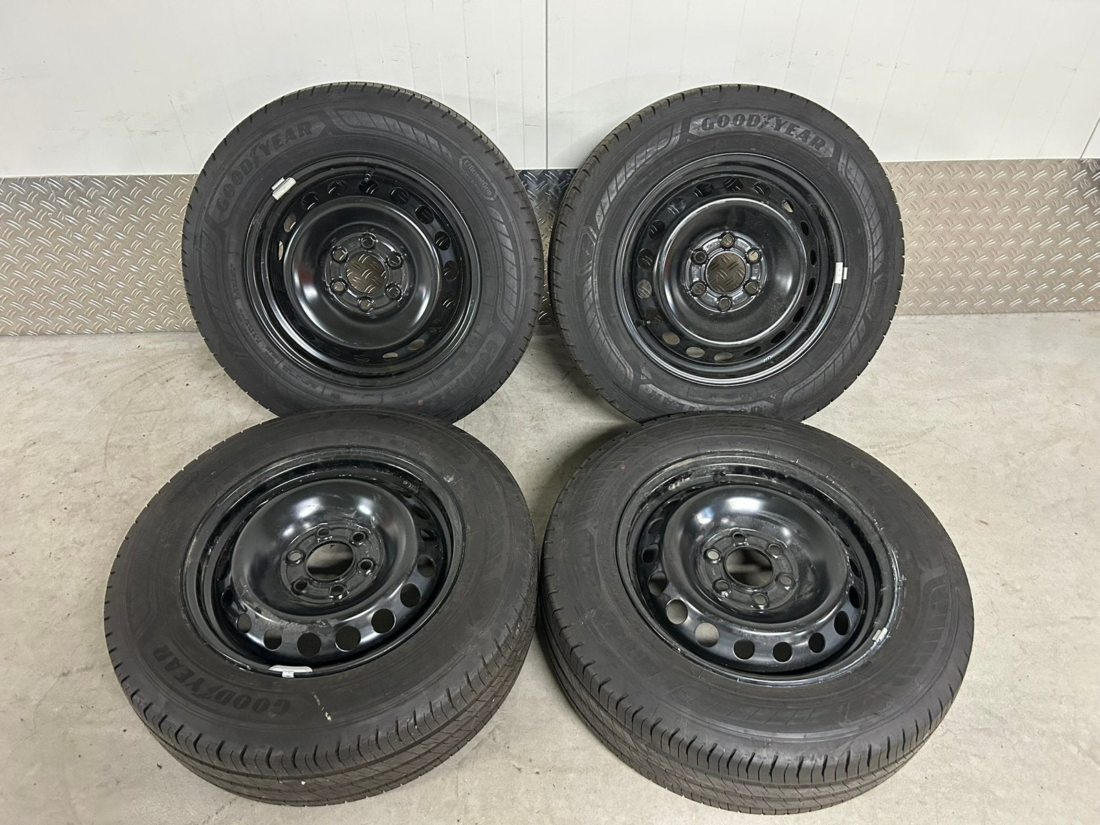 Ford Transit 6x120 staal 16 inch Goodyear 215/65/16C 2023, Ophalen, Banden en Velgen, **, **