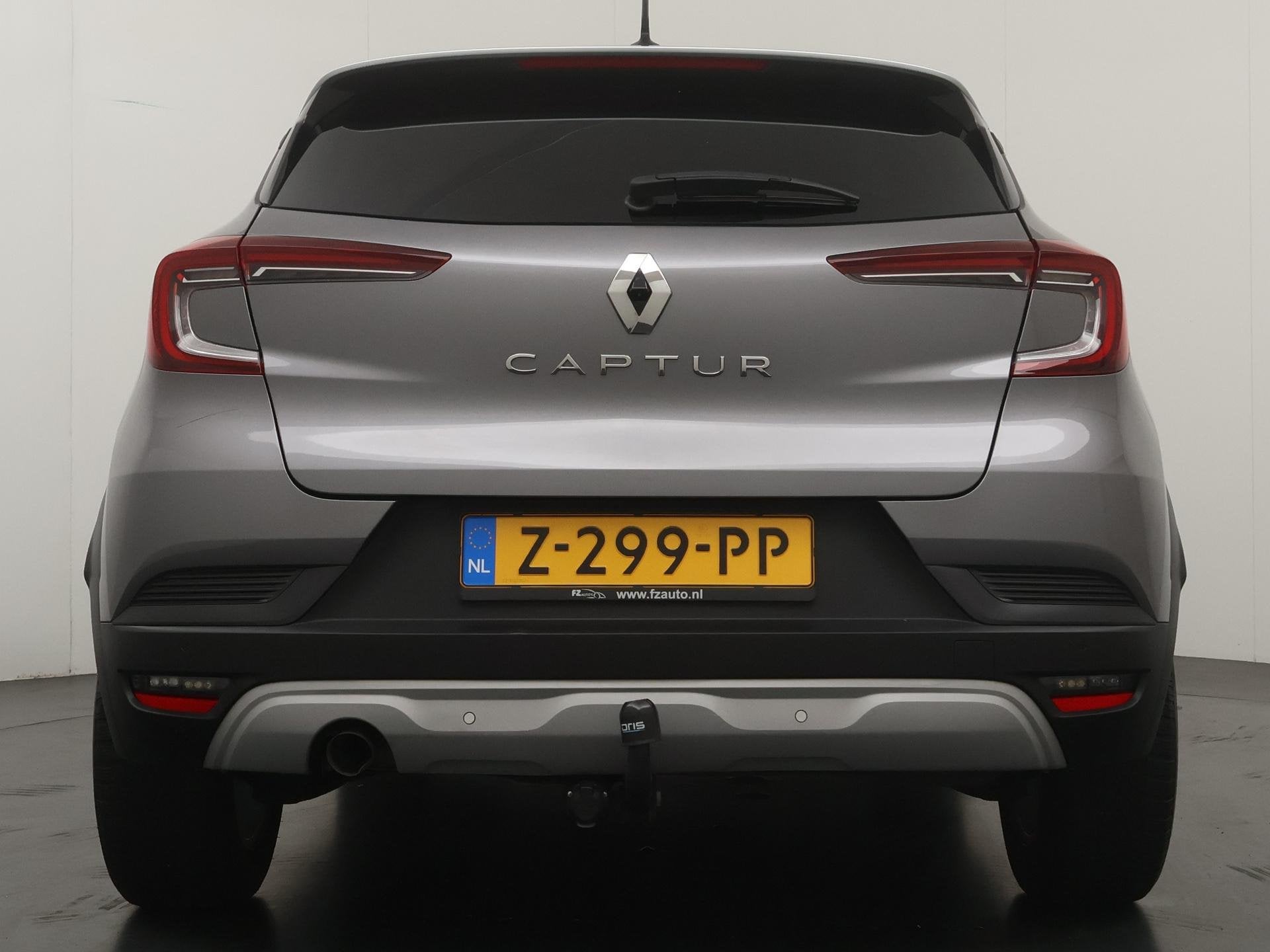 Foto 4 van Renault Captur 1.0 TCe 90 Life - Navigatie - Airconditioning