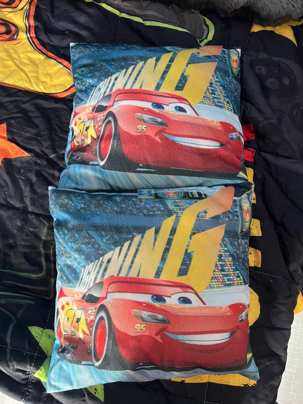 Twee kussentjes van Cars, Ophalen of Verzenden, Zo goed als nieuw, Overige typen