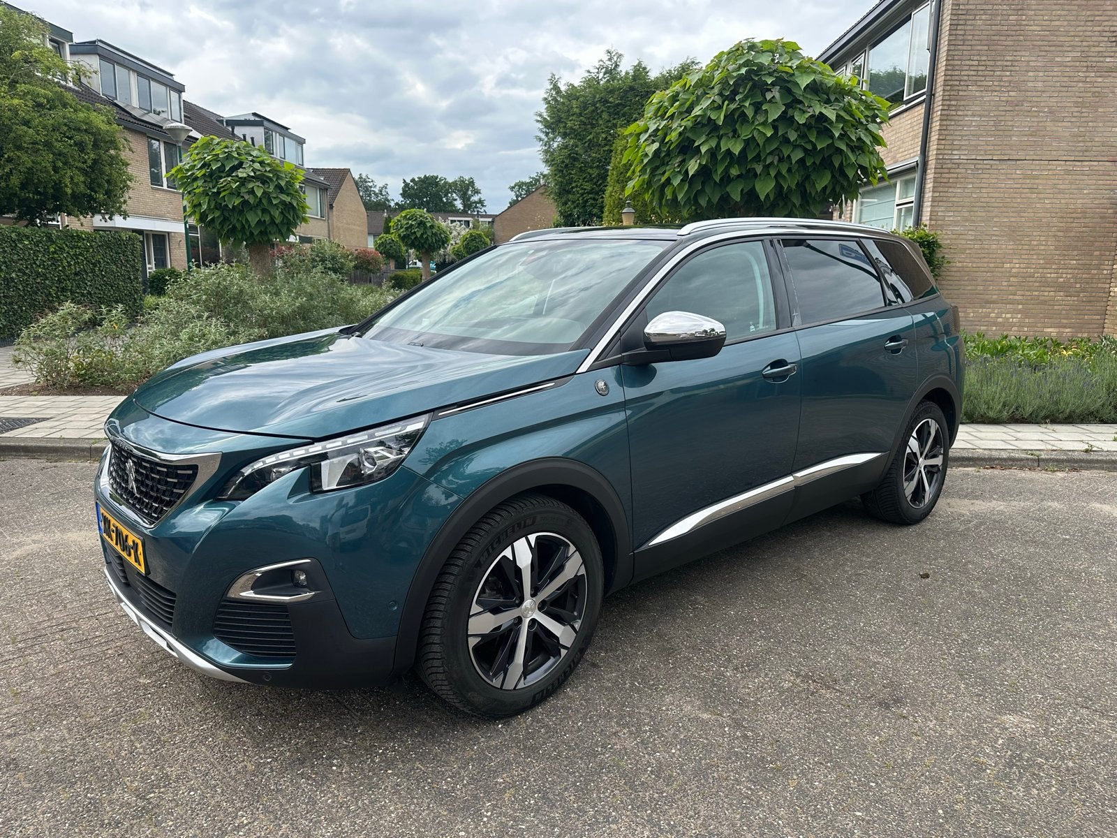 Peugeot 5008 - Nieuwe Motor!, Auto's, 1199 cc, 7 stoelen, Origineel Nederlands, 75 €/maand