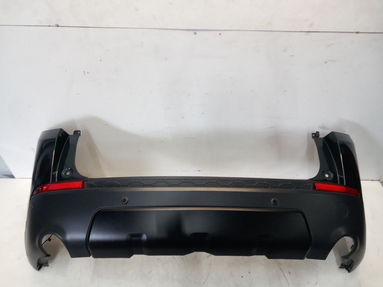Bumper achter Land Rover Discovery, Auto-onderdelen, Onderdelen@venauto.nl, Van der Ven Autorecycling B.V., Ettenseweg 76, 4706 PB Roosendaal, The Netherlands