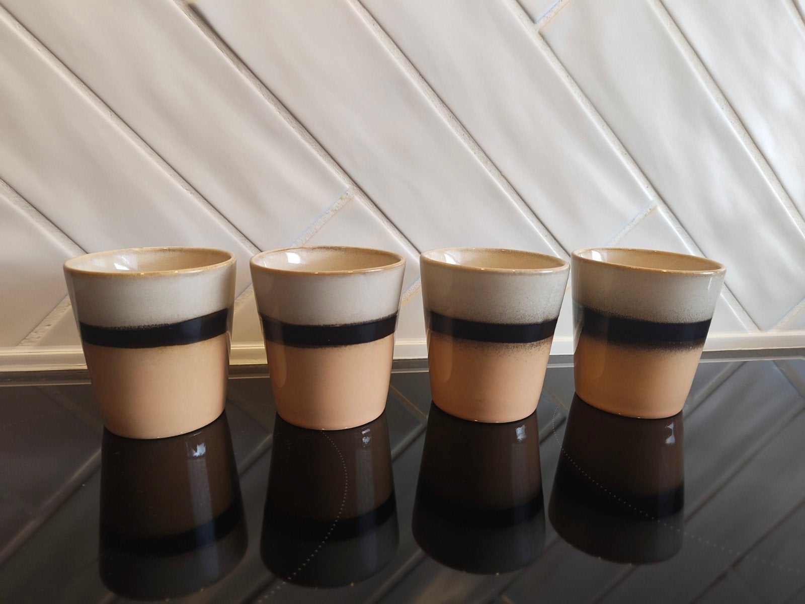 Koffie kopjes / koffie mokjes HK living 70's mok 'Tornado', Huis en Inrichting, Overige merken, Keramiek, Ophalen of Verzenden