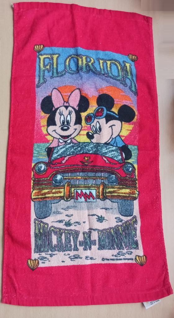 Mickey en Minnie handdoek uit Florida, Verzamelen, Disney, Ophalen of Verzenden, Mickey Mouse, Zo goed als nieuw, Kleding of Textiel