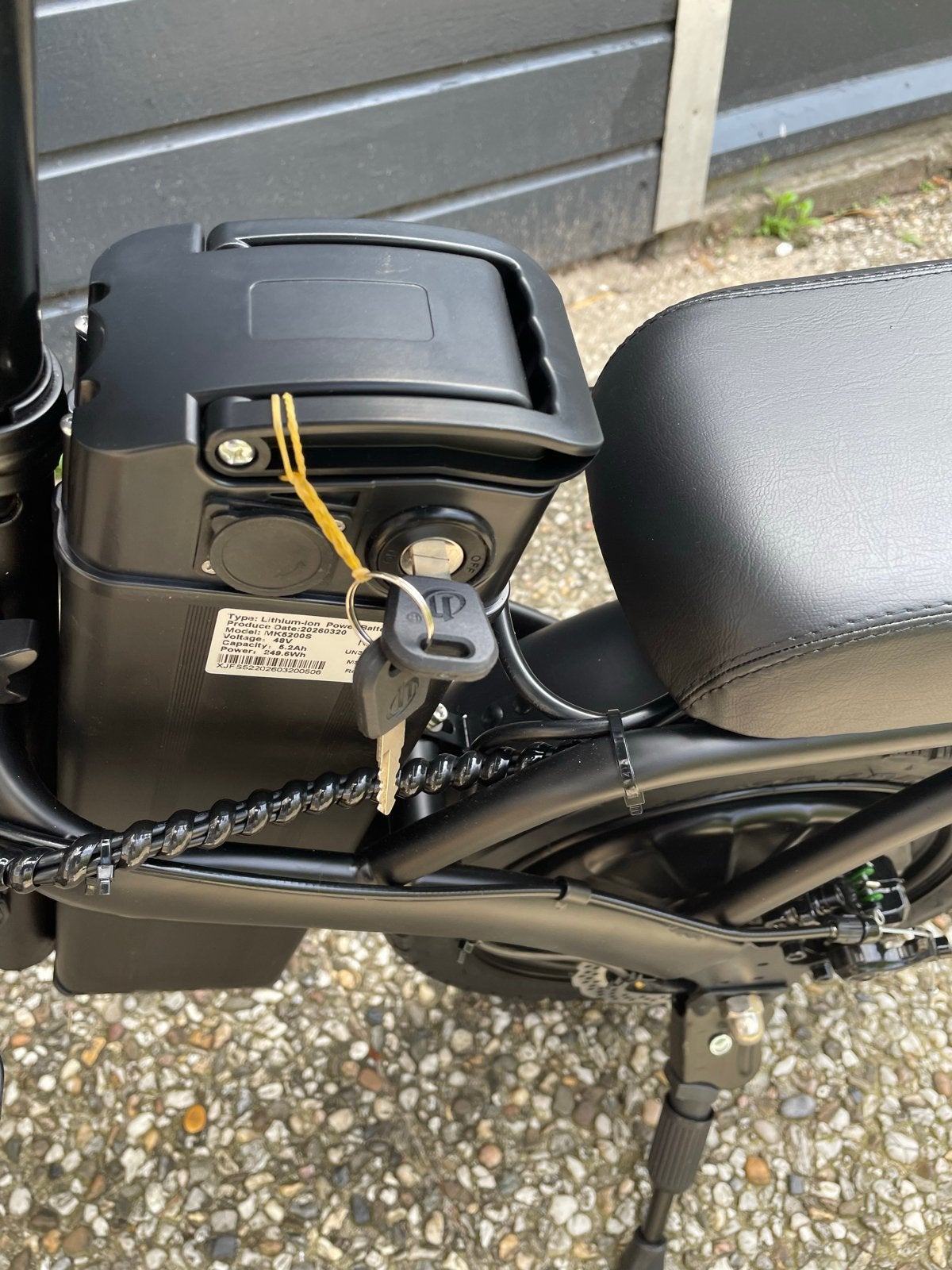Foto 11 van Elektrische vouwfiets met gashendel