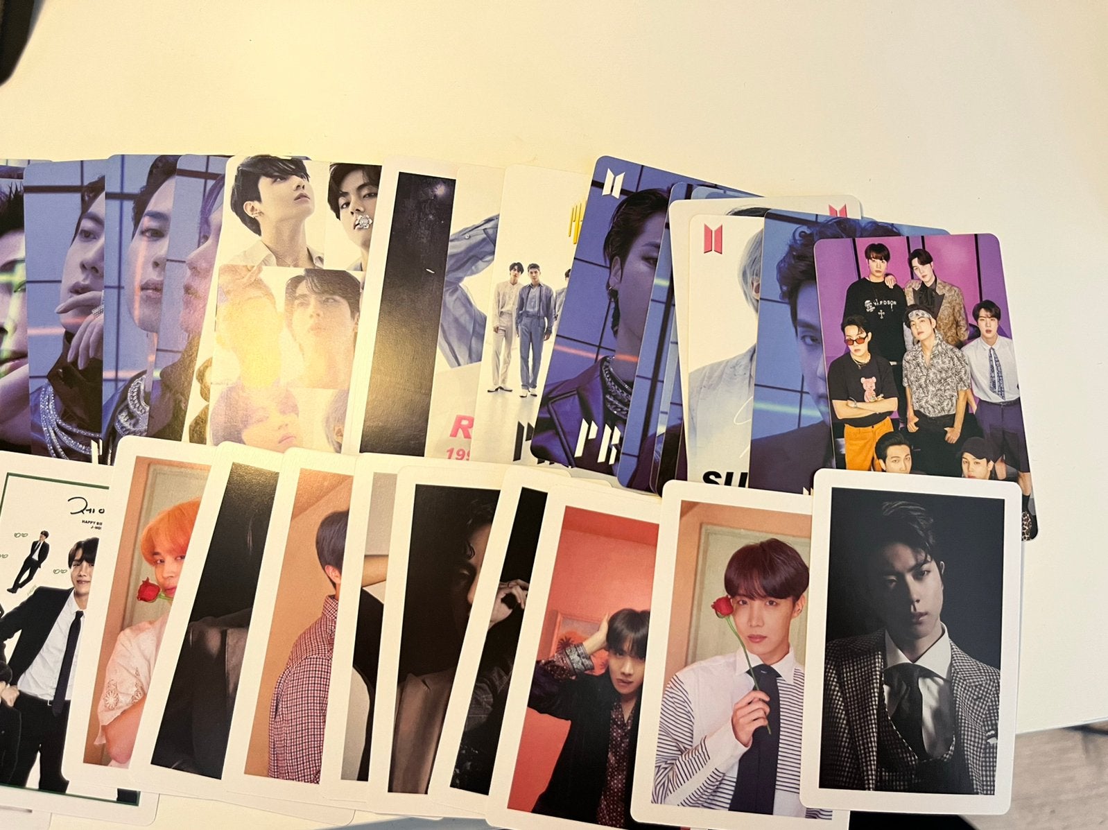 Bts Photocards, Verzamelen, Muziek, Artiesten en Beroemdheden, Verzenden, Zo goed als nieuw, Foto of Kaart