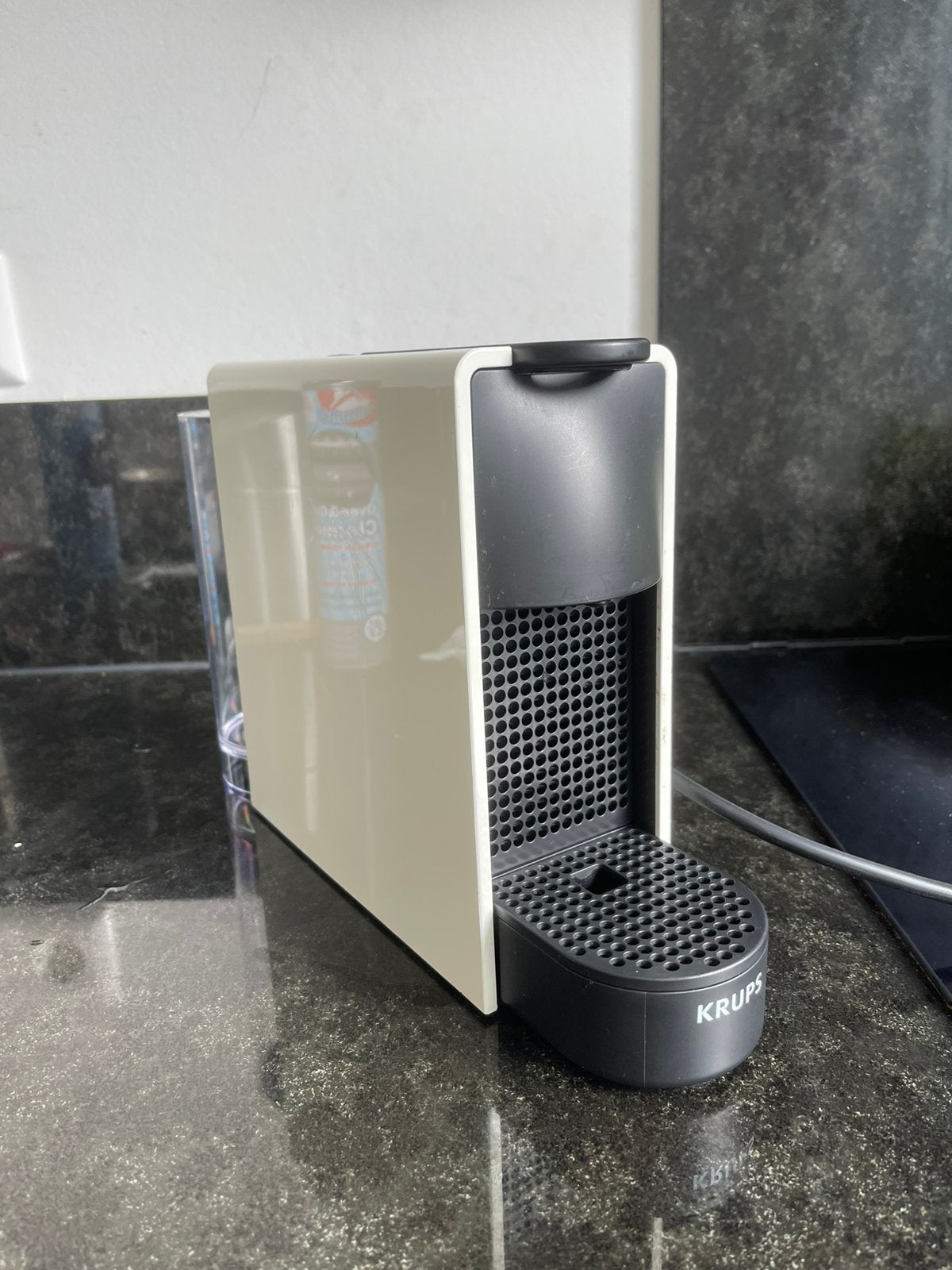 Krups Essenza mini XN110 Nespresso machine, Witgoed en Apparatuur, Ophalen of Verzenden, Zo goed als nieuw, Koffiemachine
