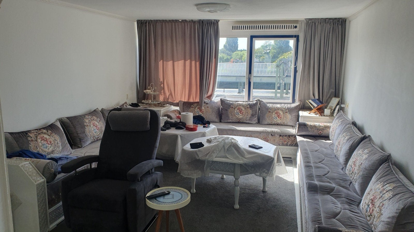 Marokkaanse banken met nieuwe bekleding en tafels, Huis en Inrichting, Ophalen of Verzenden