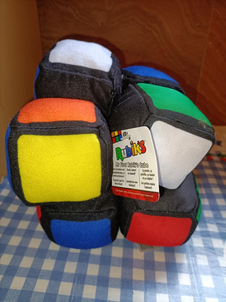 Rubiks kubus knuffel echt draaiend 14 cm NIEUW met kaartje, Ophalen of Verzenden, Nieuw, Overige typen