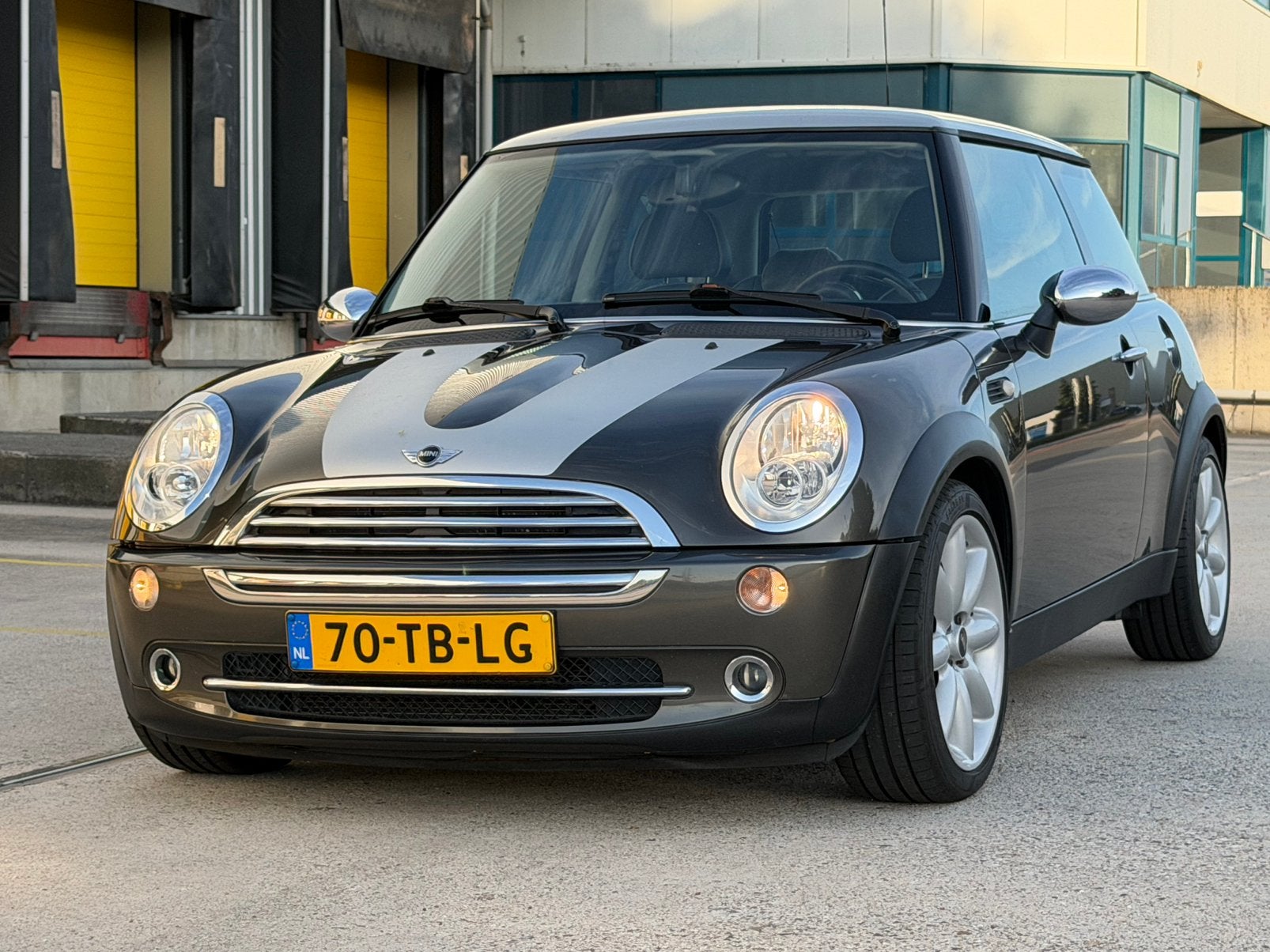 Mini Cooper 1.6 Park Lane | Climate | leer | lage kmst, Auto's, Voorwielaandrijving, Sound system, 4 cilinders, 4 stoelen