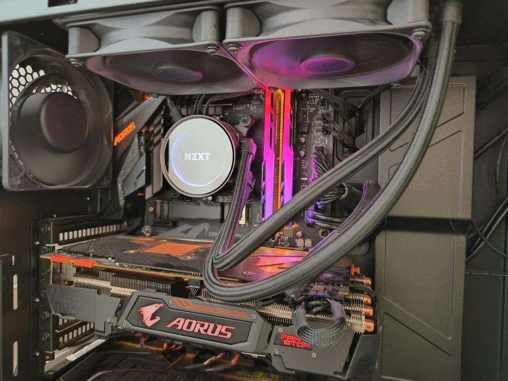 Game PC i7-9700K / GTX 1080 Ti  / 16GB RAM / Z390 /500GB SSD, Ophalen, Gebruikt, Zelf gebouwde pc, Gaming