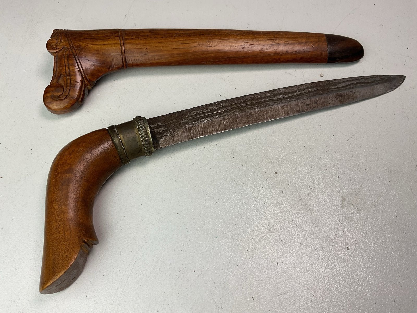 Antieke sewar badik badek met houten schede en handvat # 417, Ophalen of Verzenden