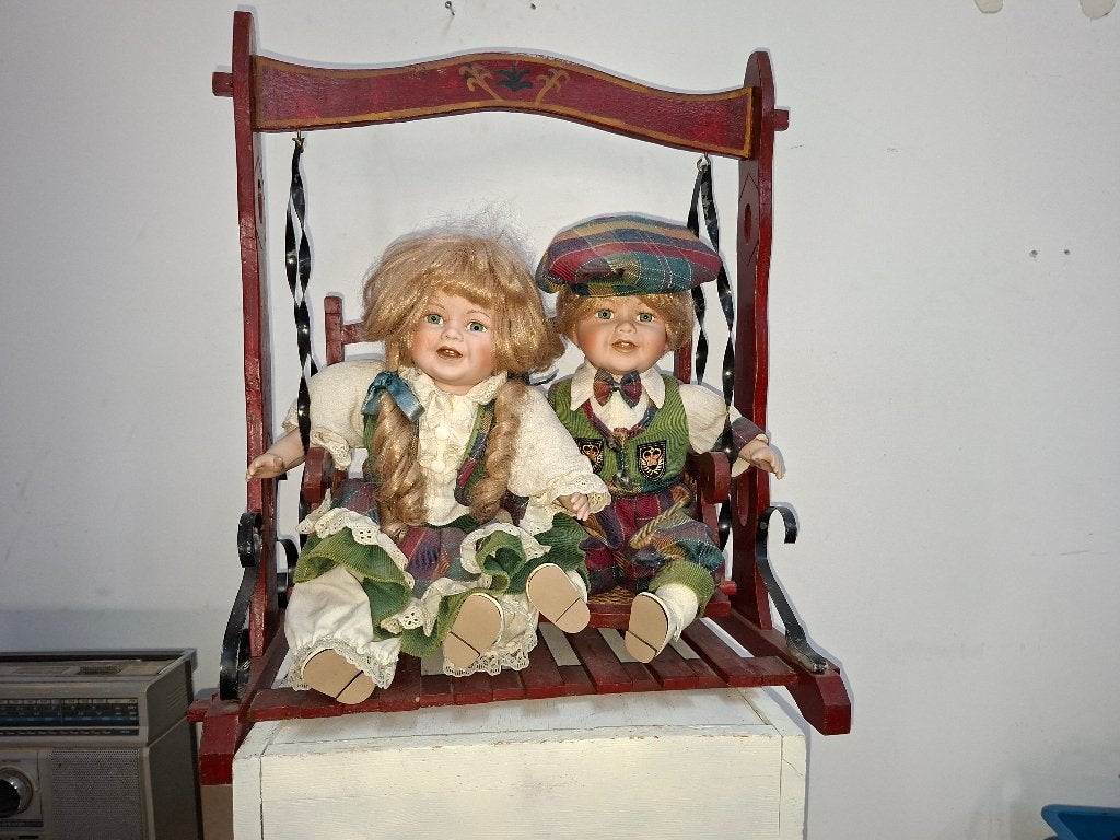 set oude vintage schommelen porseleinen poppen, Ophalen of Verzenden, Gebruikt, Pop