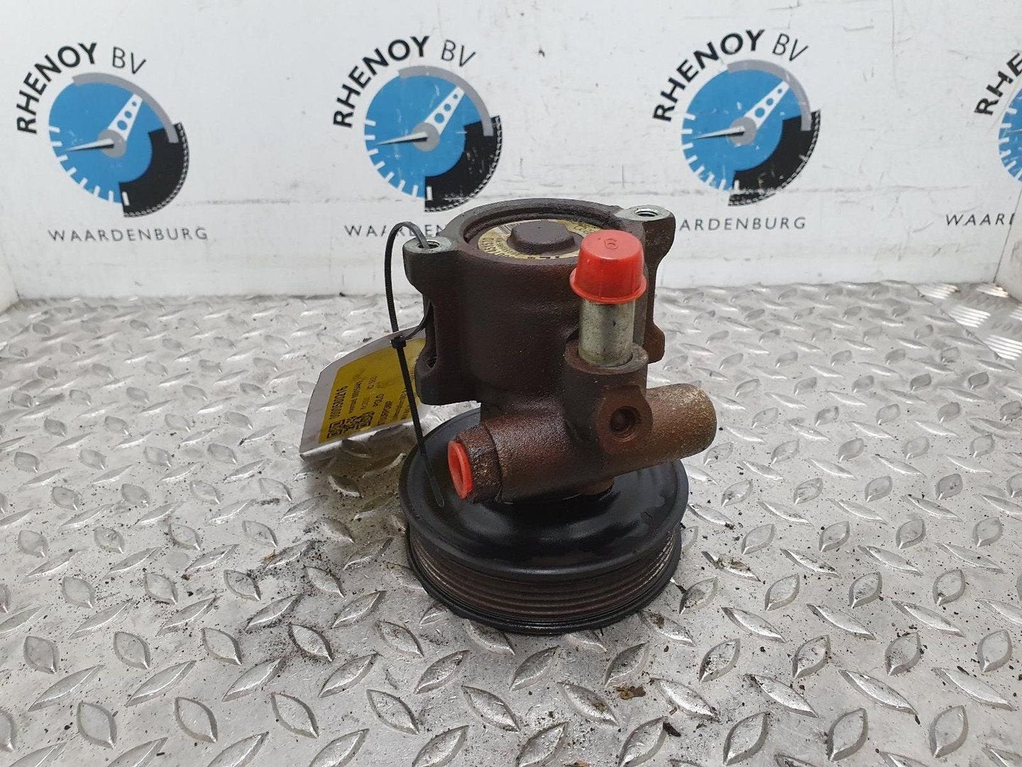 VOLKSWAGEN POLO STUURPOMP 2000, Ophalen of Verzenden, Gebruikt, Stiba lid