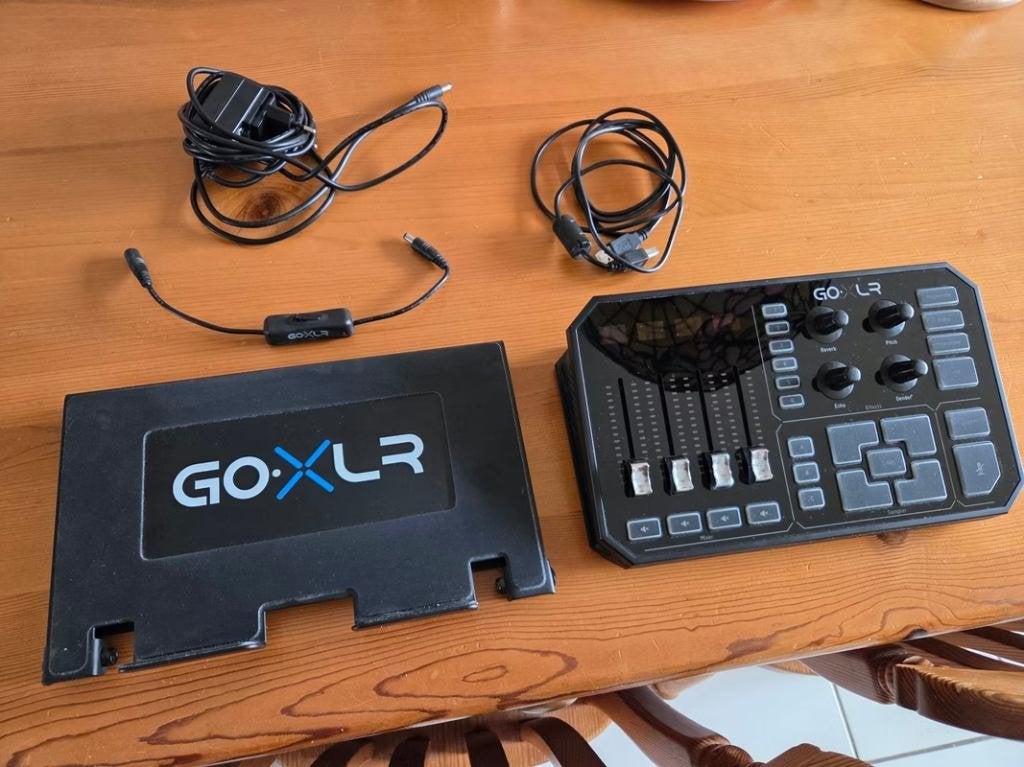 TC Helicon GO XLR broadcast interface, Ophalen of Verzenden, Gebruikt, Minder dan 5 kanalen