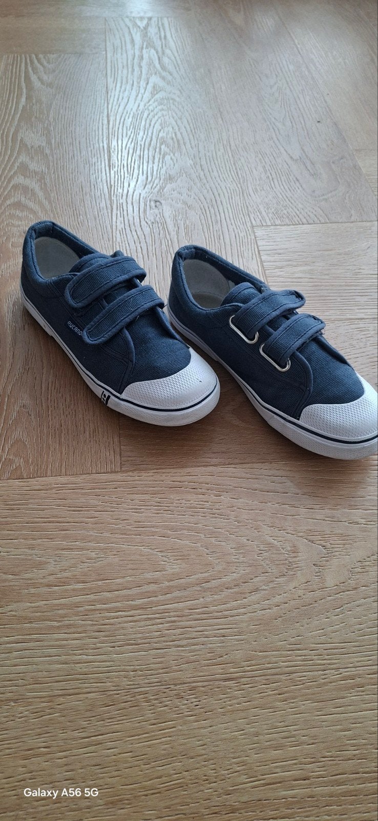 Rucanor gymschoenen maat 34 - zo goed als nieuw, Kinderen en Baby's, Kinderkleding | Schoenen en Sokken, Ophalen, Zo goed als nieuw
