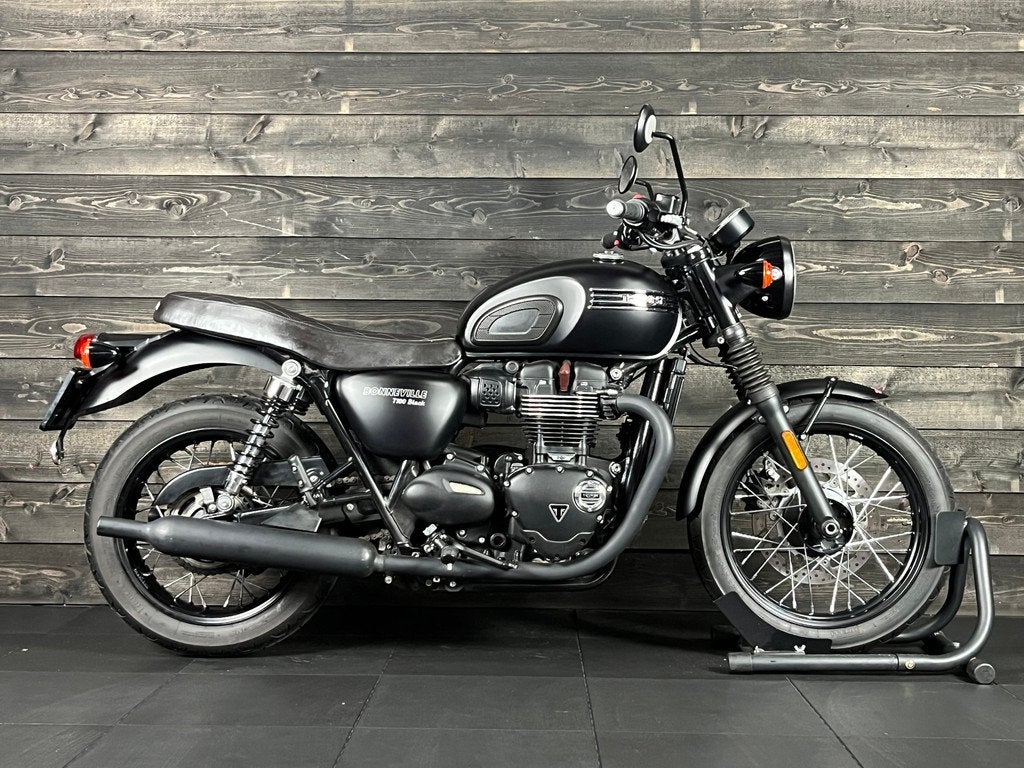 Triumph BONNEVILLE T100 BLACK (bj 2018), Motoren, Bedrijf, 900 cc, Meer dan 35 kW, Naked bike